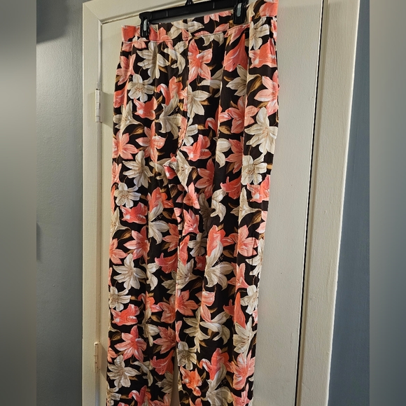 Denim & Co. Beach Lily Flower Knit Pants L Tall - Picture 2 of 4